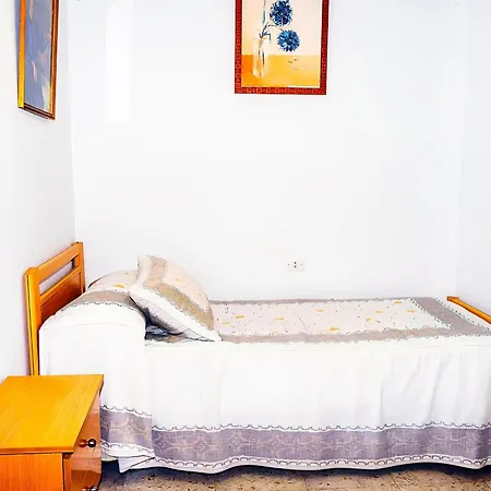 Apartamento Comodo En Conil Cerca De La Playa, 2 Habitaciones, 2 Banos - Es-180-8 *